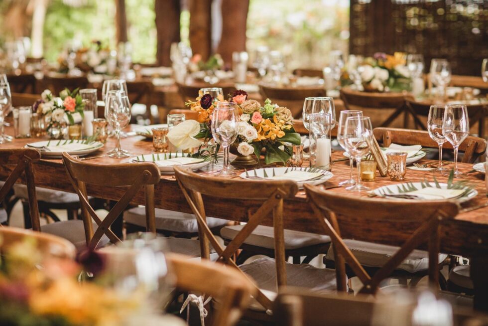 Natural Coral Tones: Palette for Mexico City Weddings