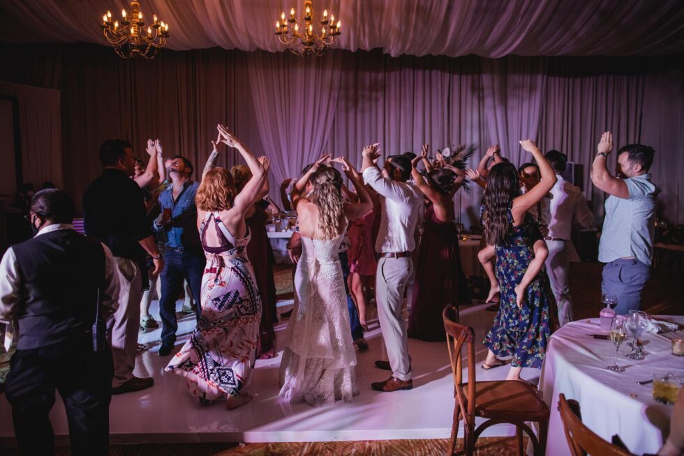 Off-camera Flash for Stunning Dance Floor Photos in Mexico City